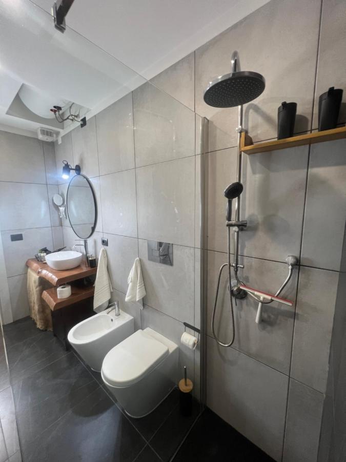 Doremi Apt Napoli Bagian luar foto