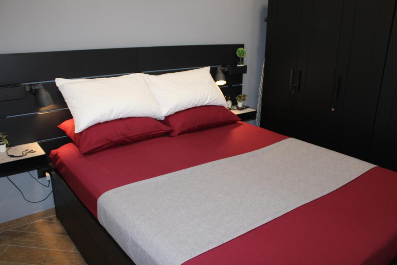 Doremi Apt Napoli Bagian luar foto