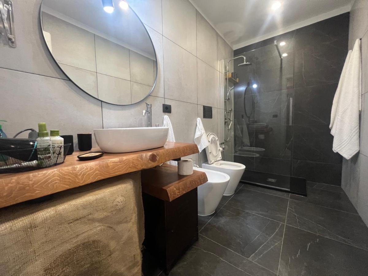 Doremi Apt Napoli Bagian luar foto