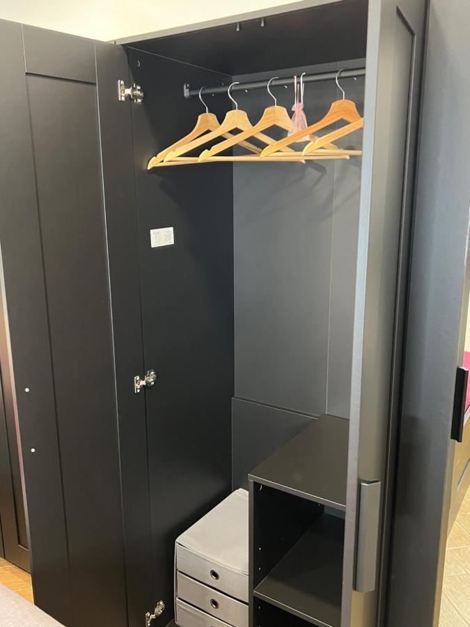 Doremi Apt Napoli Bagian luar foto