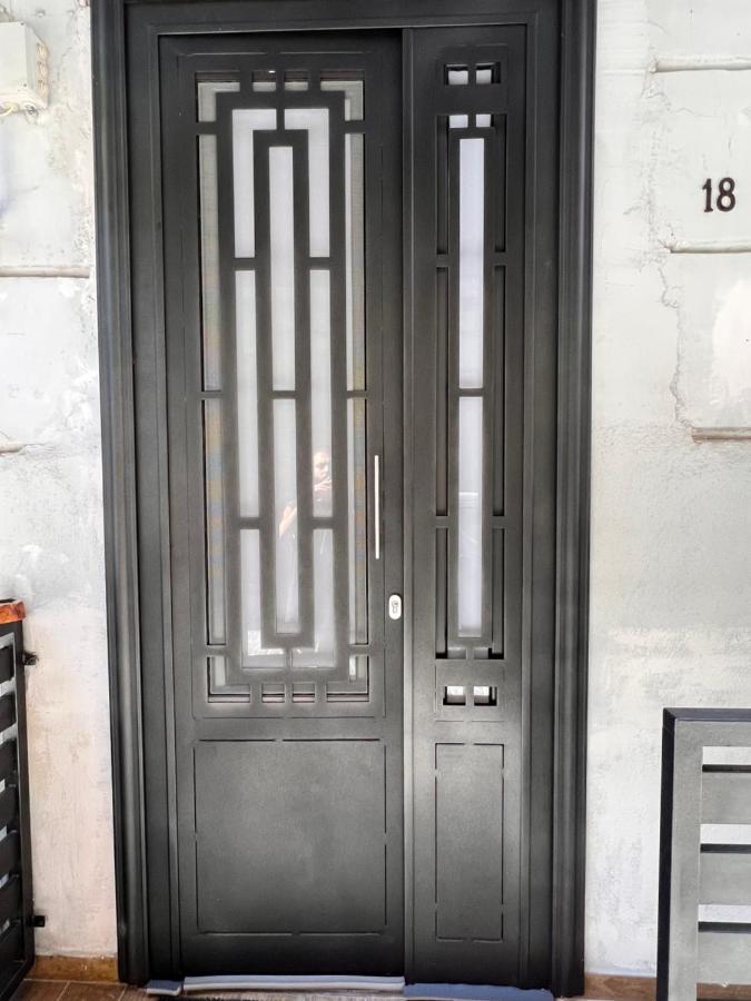 Doremi Apt Napoli Bagian luar foto